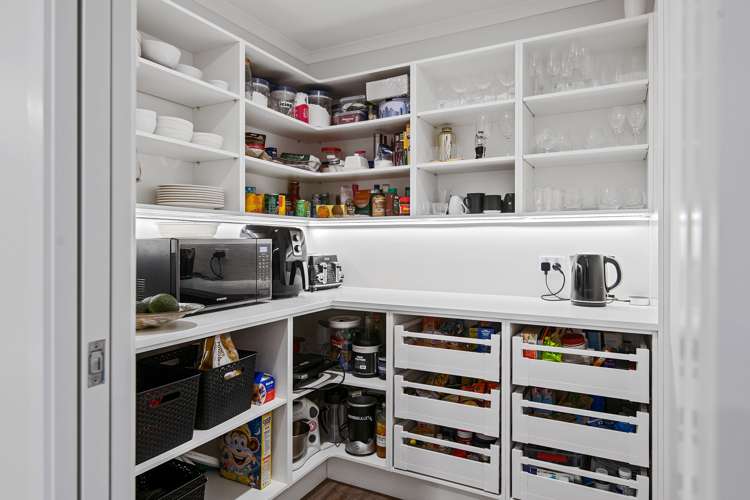 84 Pakanga Grove Pyes Pa_11