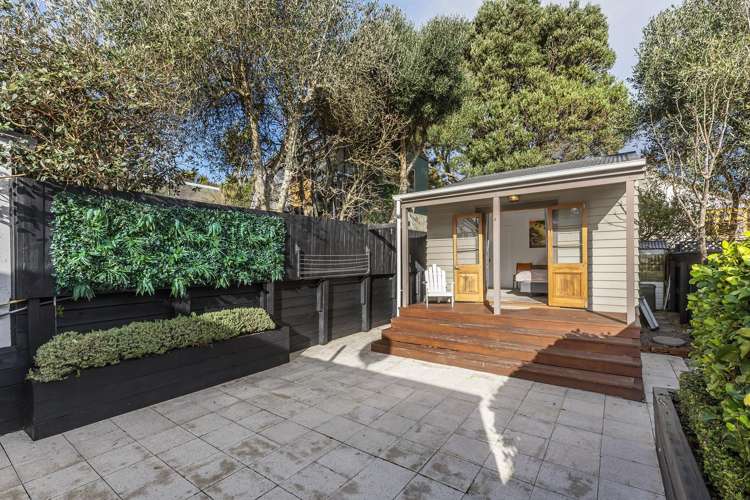 63 Herald Street Berhampore_17