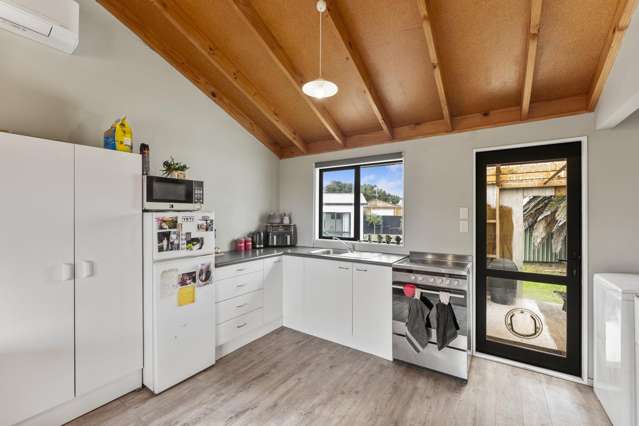 27 Ruanui Street Himatangi Beach_2