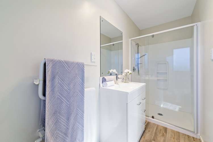 87 Sunline Avenue Lincoln_14