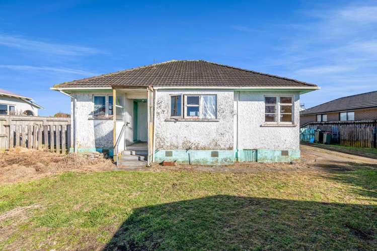 60 Swansea Road Stratford_14