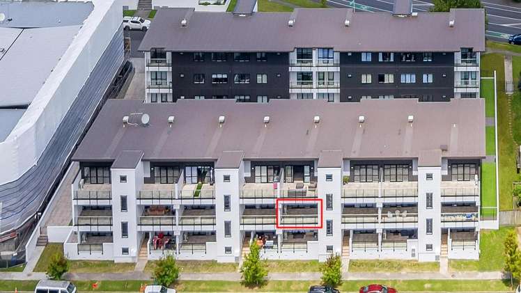 19/11 Carlos Drive 10673_11