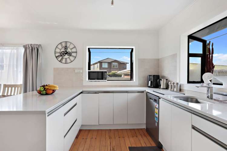 38 Gloria Avenue Te Atatu Peninsula_7