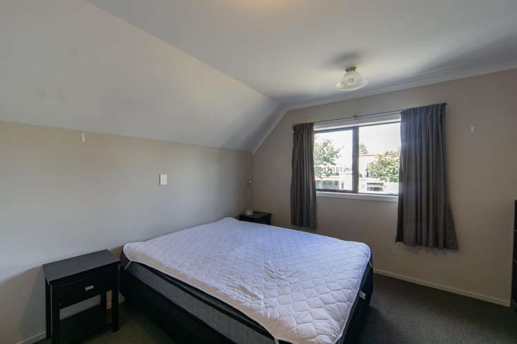 32M Abbotsford Street Hamilton Central_12