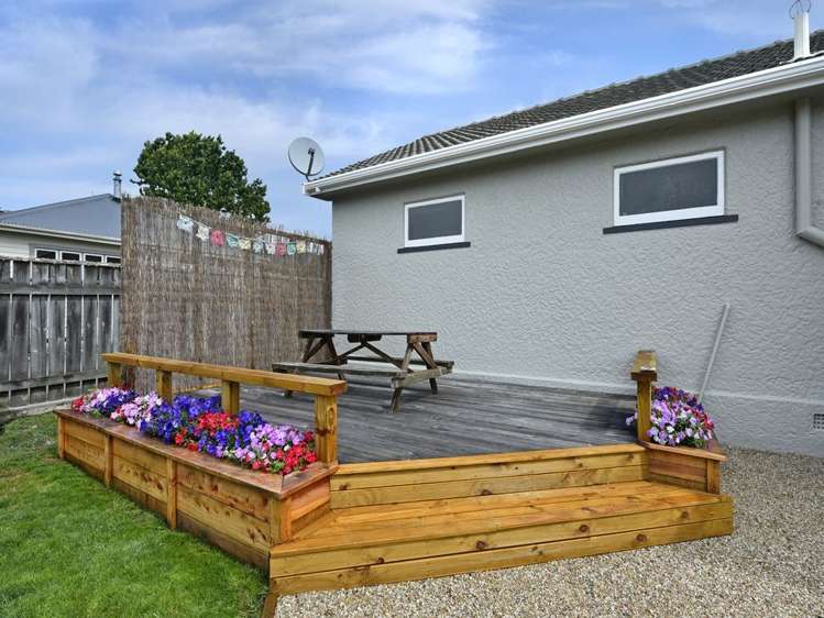 7 Maitland Avenue Stoke_15