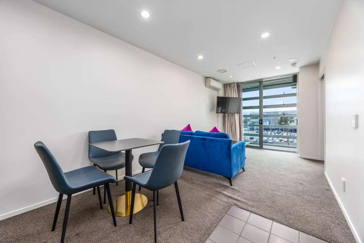 405/17 Amersham Way Manukau_1