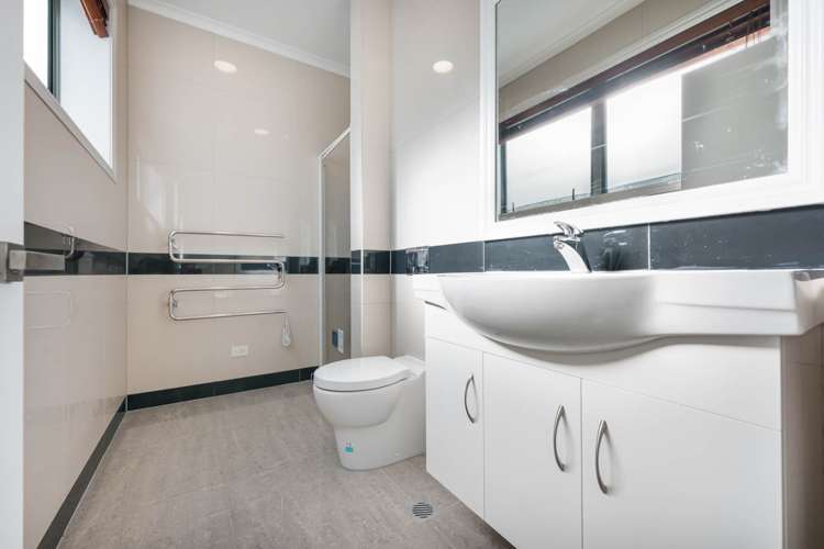 32a/88 Cook Street Auckland Central_12