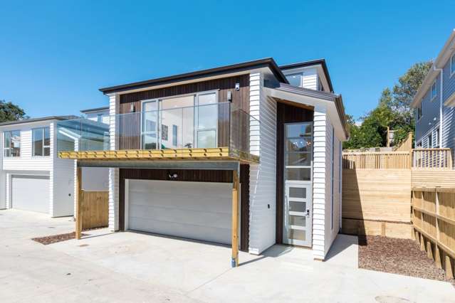 2/65 Francis Street Hauraki_1