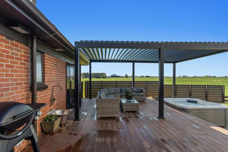 97 East Bank Road Thornton_12