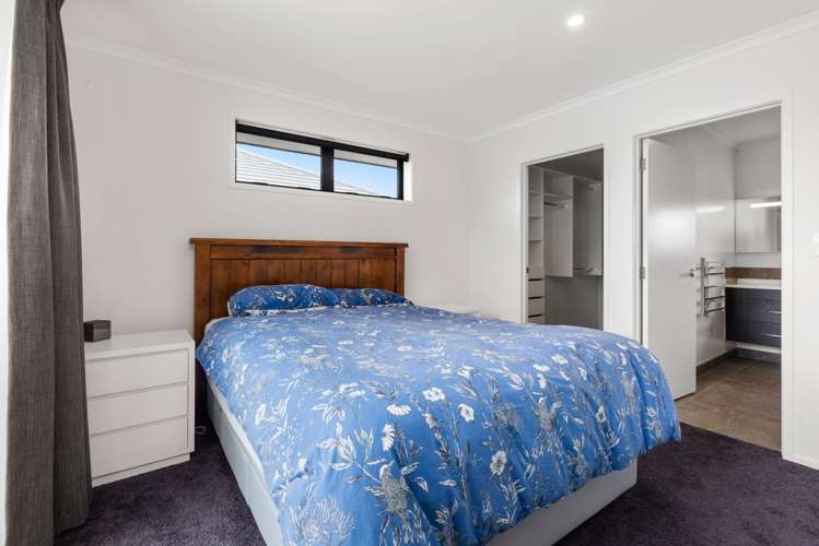 31 Saint Michael Crescent One Tree Point_12