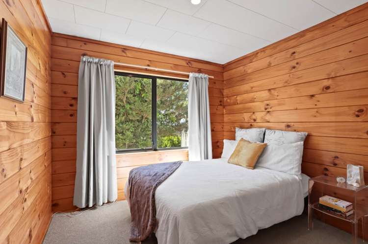 2/613a Glenfield Road Totara Vale_16