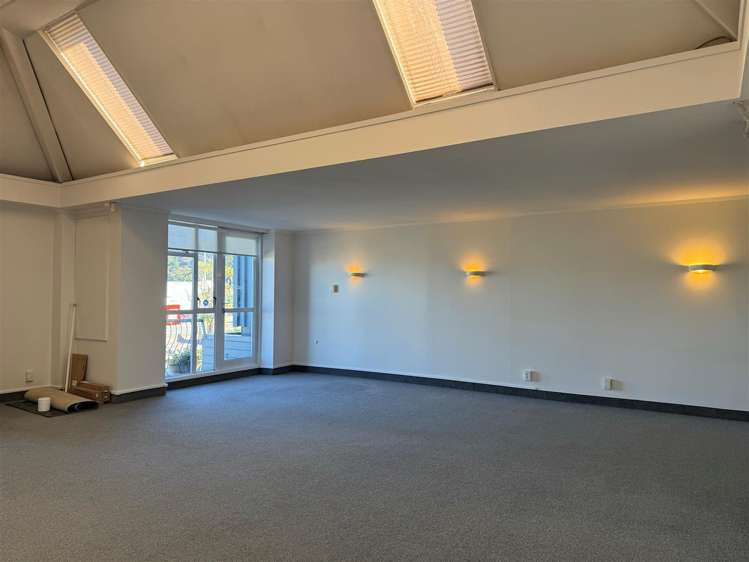 First Floor. Unit H, 31 Railway Avenue Alicetown_5