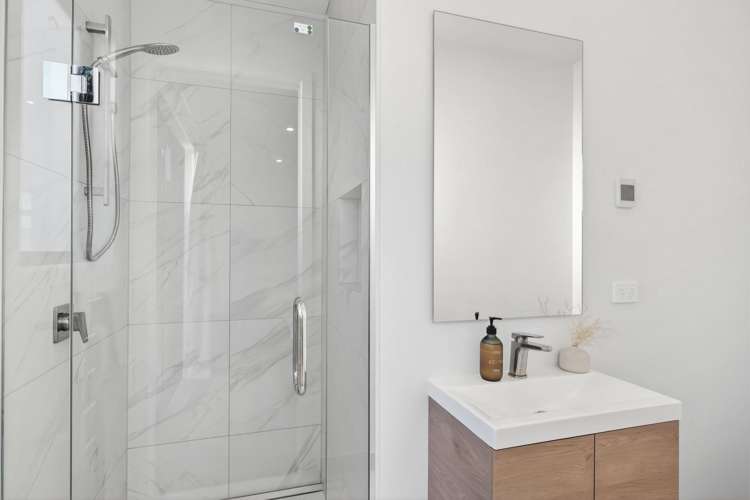 49 Magnum Drive Cromwell_9