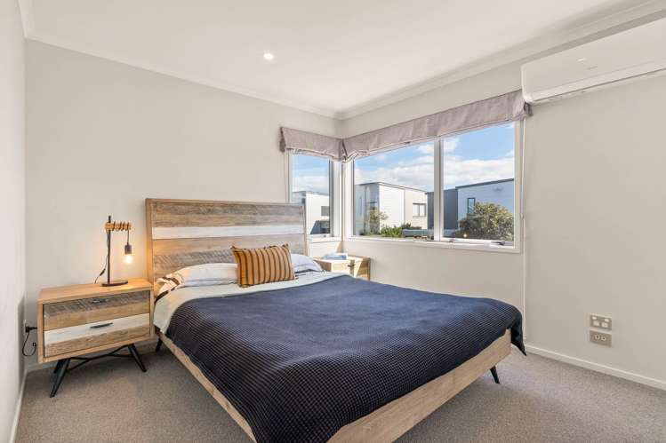 91 Glidepath Road Hobsonville_12