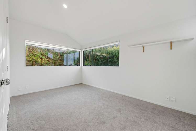 825 East Coast Road Browns Bay_38