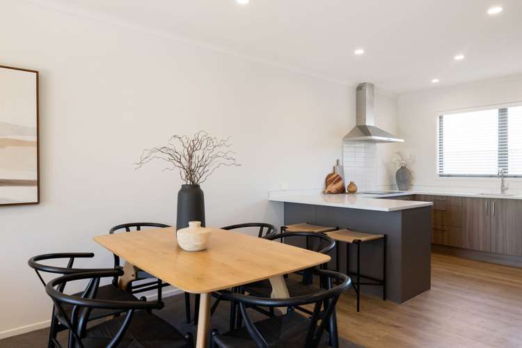 2/41 Thackeray Street_4