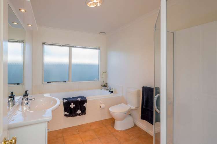 126 Guildford Drive Paraparaumu Beach_16