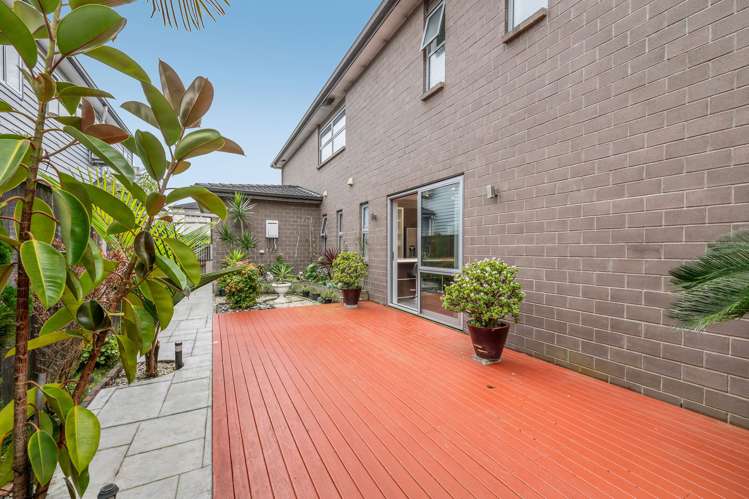 54 Springside Drive Flat Bush_21