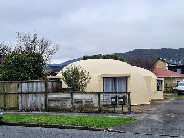 Comfortable 3 Bedroom Dome House
