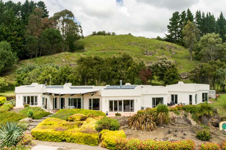 5 Whakapirau Road_0