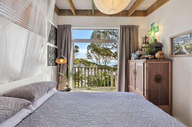 Wai-iti Beach Retreat Beach Road Waiiti_13