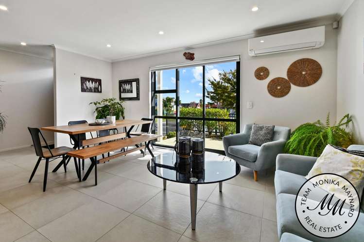 45 Eugenia Rise Totara Heights_16