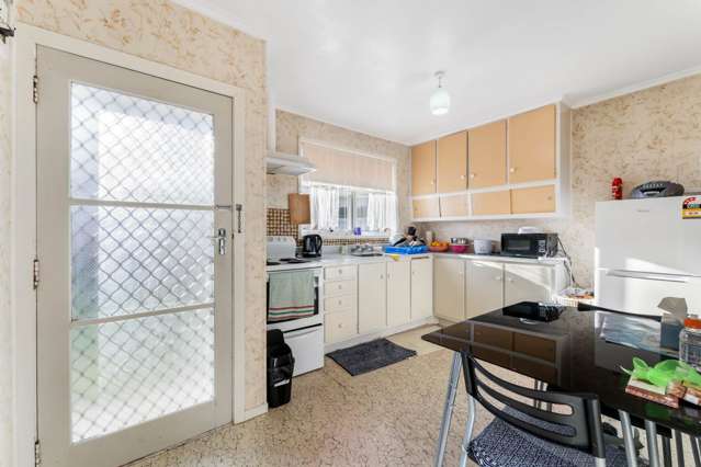 1/1 Sturges Road Henderson_4