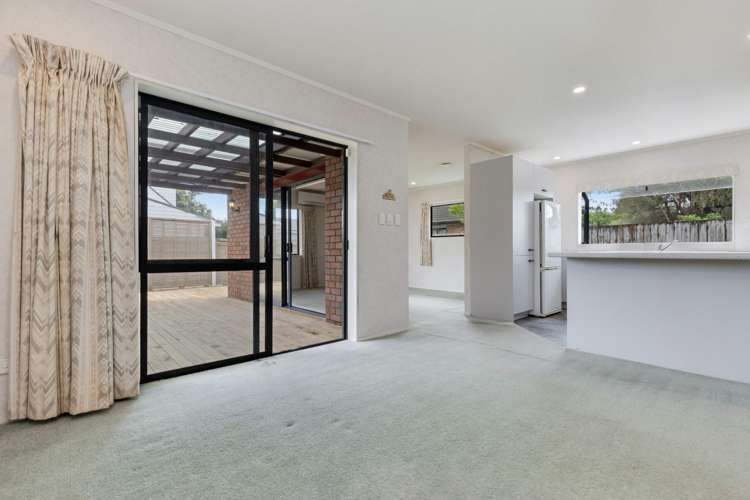 2/49 Shirley Avenue_4