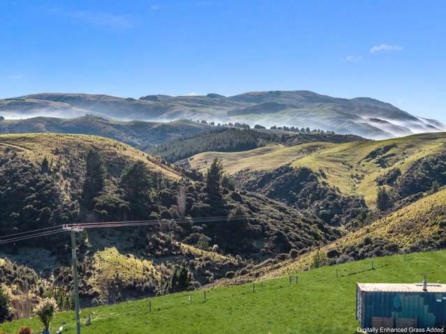 Stunning Hillside Lifestyle Block