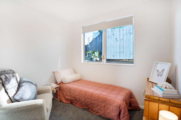 24a Hiwi Crescent Titahi Bay_10