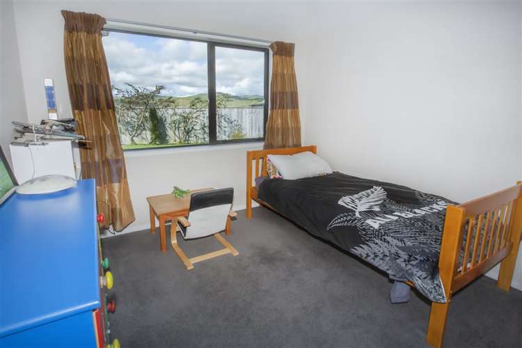 17 Kahurangi Heights Aotea_15