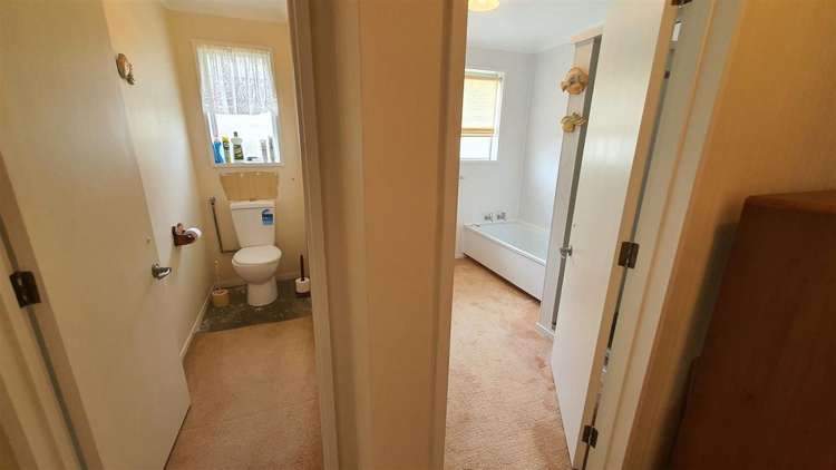 8 Bond Street Waimate_16