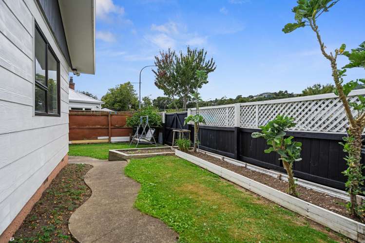 4 Emano Street Toi Toi_15