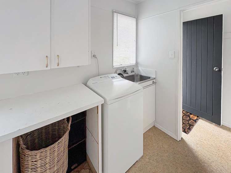 1 Strathmore Avenue 10516_10