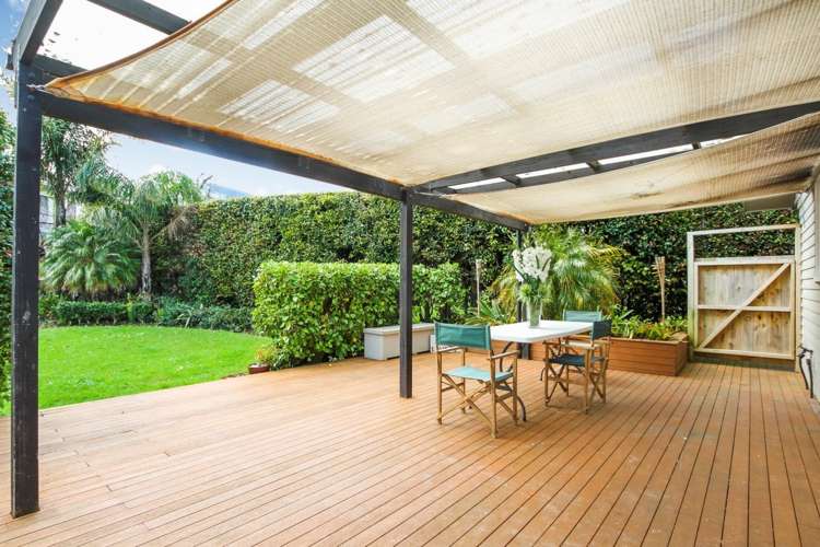 25 Cheriton Road Mellons Bay_10