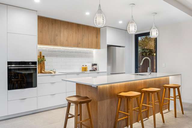 1 & 2/14 Grange Street Hillsborough_2