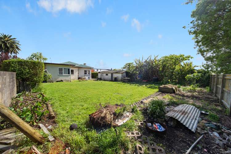 332 Massey Road Mangere East_21