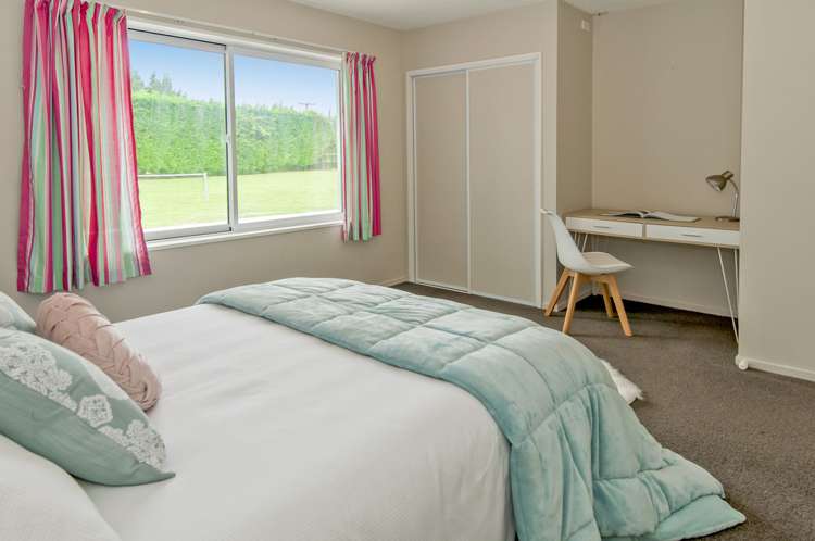 703 Robinsons Road Rolleston_17