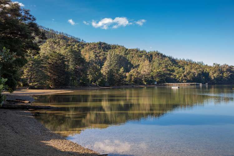 7098 Kenepuru Road Kenepuru Sound_11