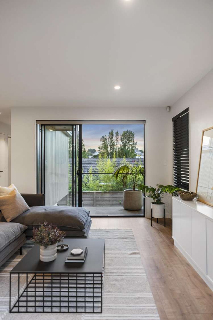 49B Northboro Road Belmont_18