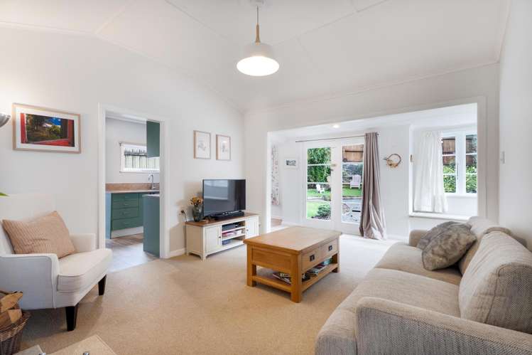 35 Elmslie Road Pinehaven_9