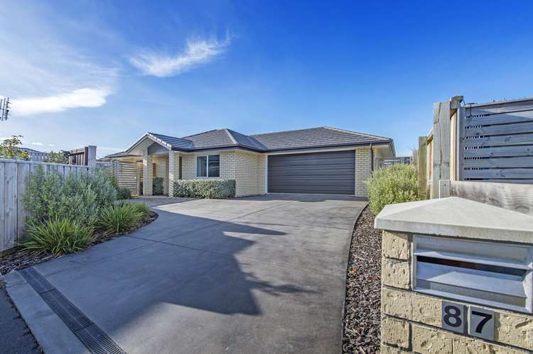 87 Sunline Avenue Lincoln_24