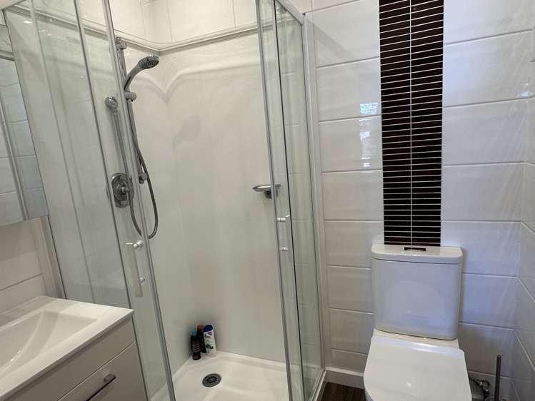 46 Middle Road Allenton_15