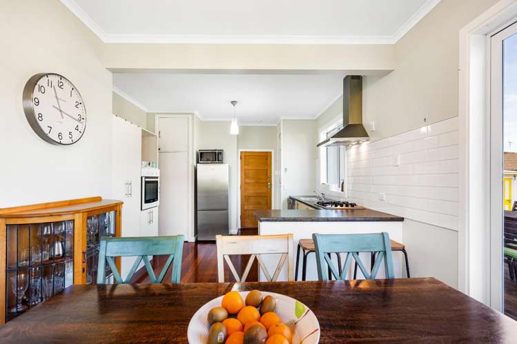 6 Dolbel Street Taradale_6