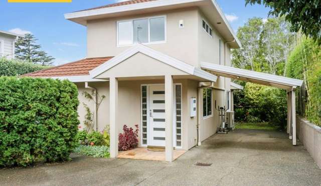 Spacious 3-Bedrooms + 2 Baths Home for Rent at 1/3 Tonks Street, Remuera