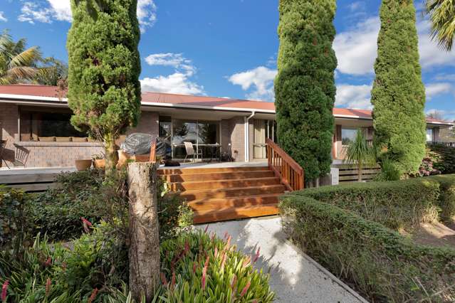 303 Glenbrook Beach Road Glenbrook_2
