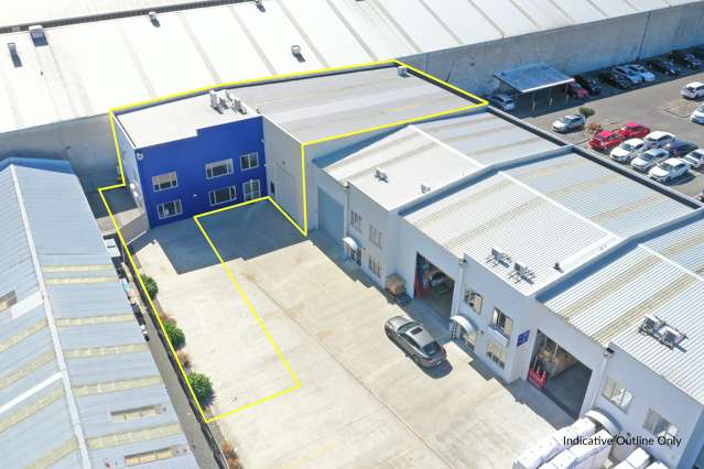 Immaculate Industrial Warehouse - Occupy or Invest