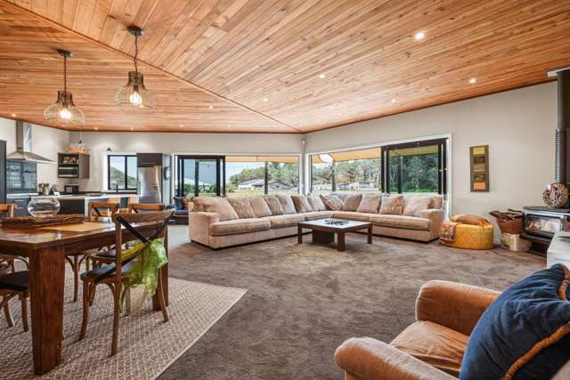 16 Wai Matangi Place 2645_4