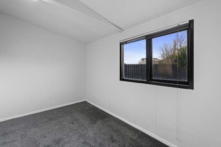 73 Friesian Drive Mangere_13