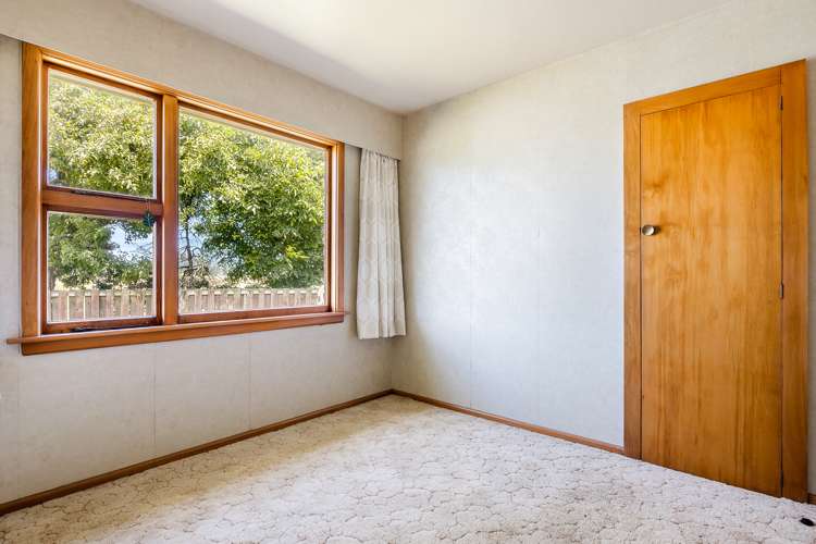 57 Amesbury Road Sefton_8